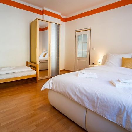 Lukas Apartments 야히모프 외부 사진