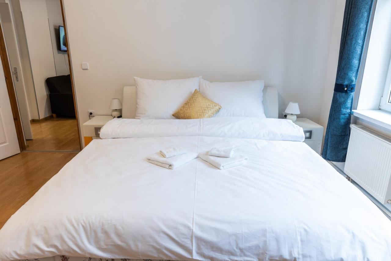 Lukas Apartments 야히모프 외부 사진