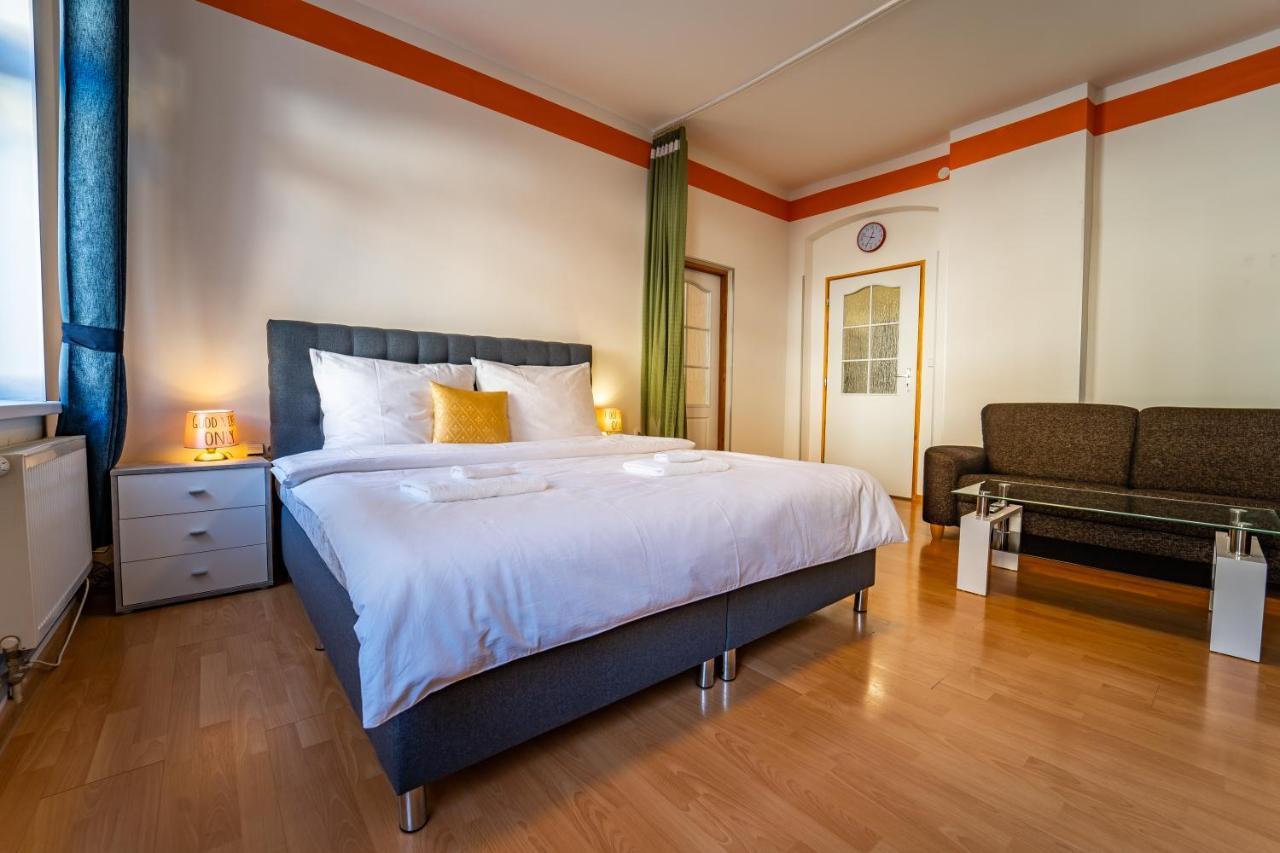 Lukas Apartments 야히모프 외부 사진
