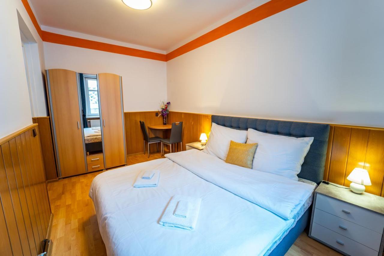 Lukas Apartments 야히모프 외부 사진